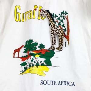 NWOT 3D Giraffe South Africa Graphic Tee M